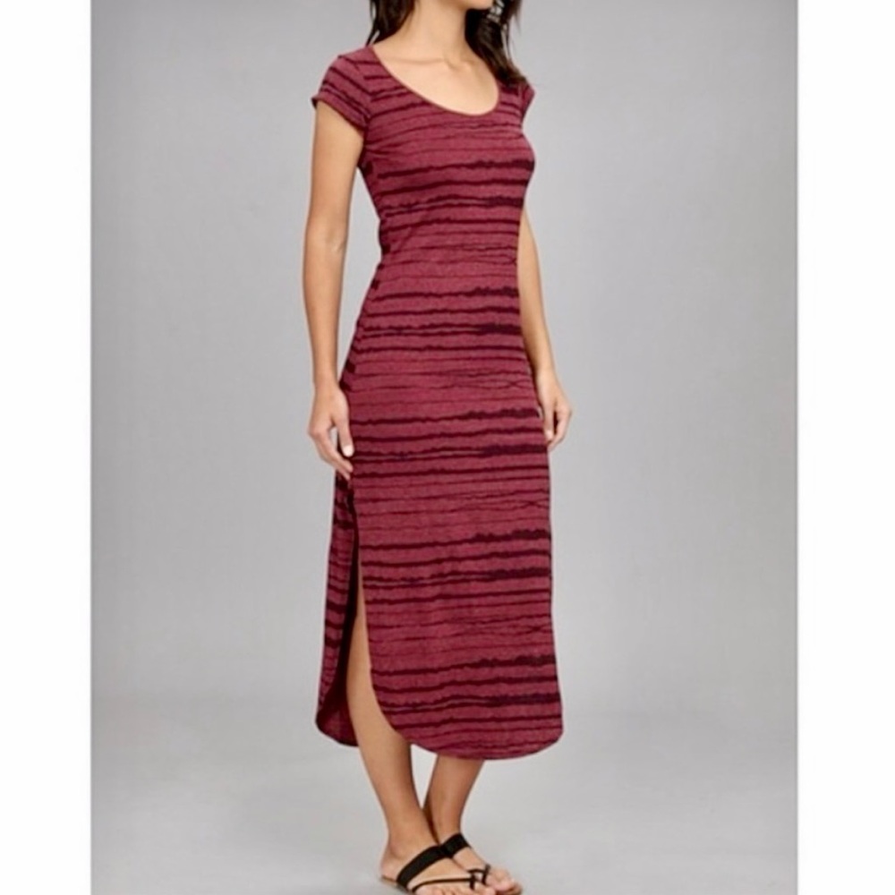 VANS Burgundy/Black Striped Short Sleeve Scoop Neck Maxi T-Shirt Dress Small